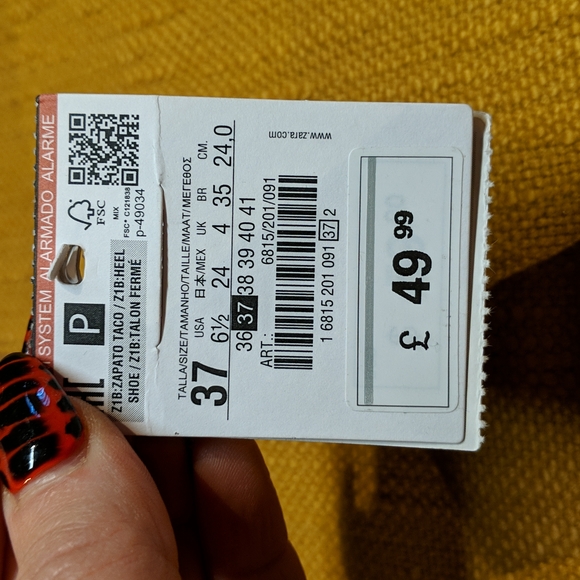 Zara Gold Metallic Old Hollywood Heels! - Picture 5 of 9